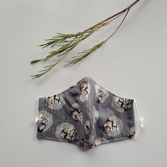 HANDMADE STARWARS Baby Yoda men’s face mask - Picture 4 of 8